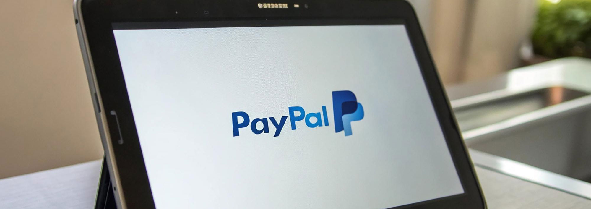 Pagamenti Sicuri presso la nostra Concessionaria e Officina a Tradate in provincia di Varese: Paypal e Satispay